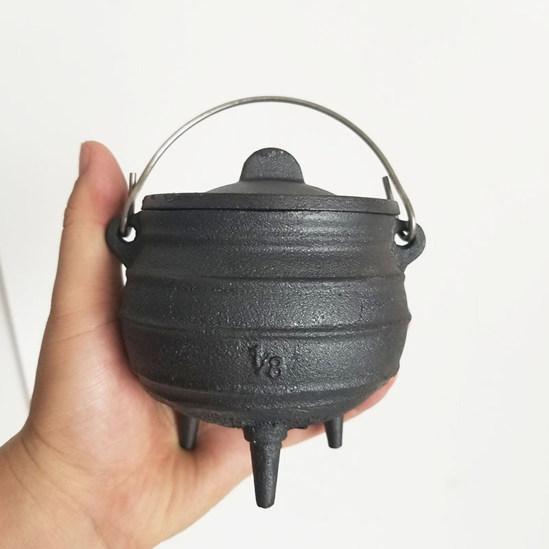 Medium 1/8# Cast Iron Cauldron - Cast Iron Corn recension och pris