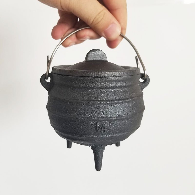 Medium 1/8# Cast Iron Cauldron - Cast Iron Corn recension och pris